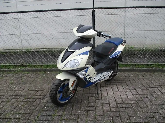 Baotian - bromscooter - btm sport 2 tact - scooter - afbeelding 4 van  11