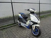 Baotian - bromscooter - btm sport 2 tact - scooter - afbeelding 7 van  11