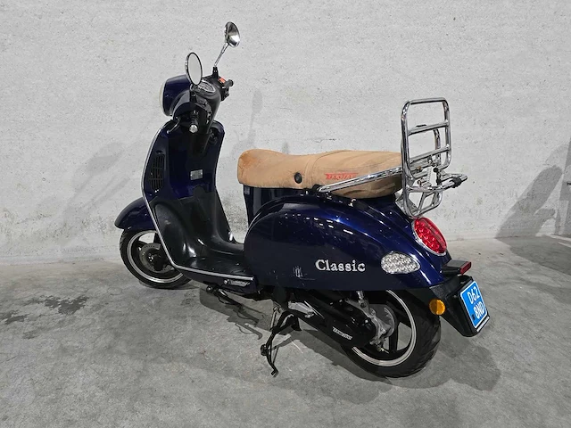 Baotian - snorscooter - classico - 25km uitvoering d628nd - afbeelding 6 van  7