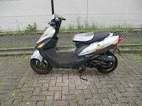 Baotian - snorscooter - killerbee sprint/speedy bt49-9 - scooter - afbeelding 1 van  9