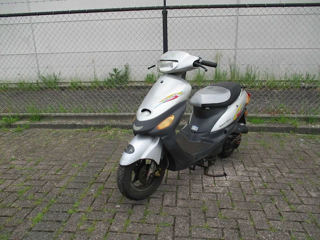 Baotian - snorscooter - killerbee sprint/speedy bt49-9 - scooter - afbeelding 2 van  9