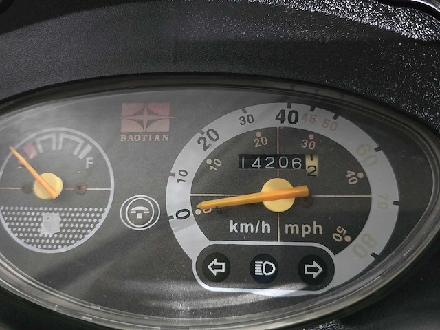 Baotian - snorscooter - rebel - 4t 25km uitvoering fh237z - afbeelding 7 van  7