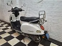 Baotian classic 25 km snorscooter 4takt - afbeelding 3 van  7