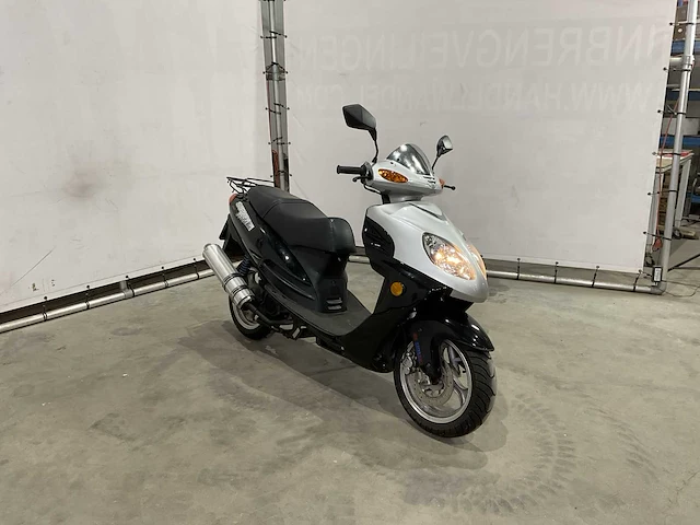 Baotian scooter motorscooter - afbeelding 2 van  14