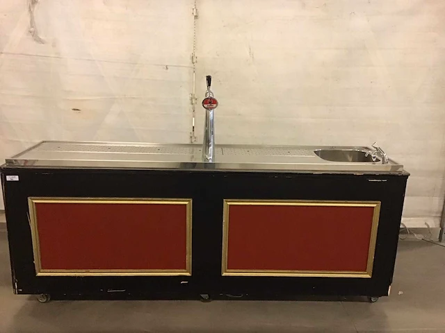 Bar inclusief waterkoeler en gamko koeling met flessennest - afbeelding 1 van  6