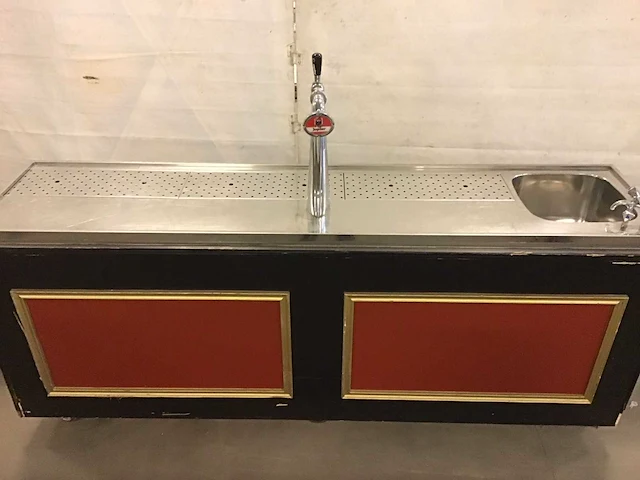 Bar inclusief waterkoeler en gamko koeling met flessennest - afbeelding 2 van  6