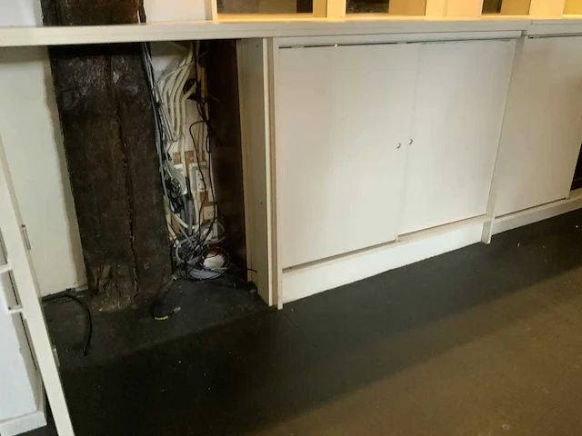 Bar met achterwand - afbeelding 3 van  11