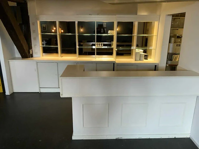 Bar met achterwand - afbeelding 4 van  11