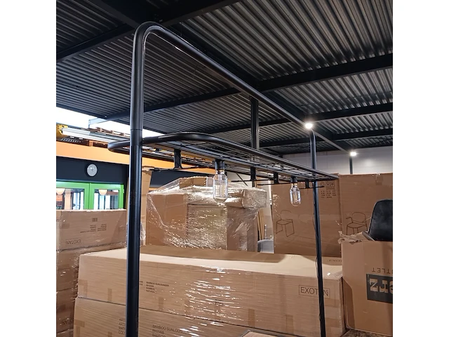 Bar tafel met mdf blad, 4 barkrukken en verlichting, yz 1005, zwart - afbeelding 8 van  10