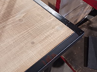 Bar tafel met mdf blad, 4 barkrukken en verlichting, yz 1005, zwart - afbeelding 7 van  10