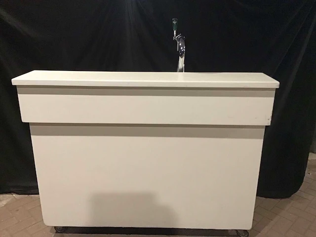 Bar - afbeelding 1 van  4