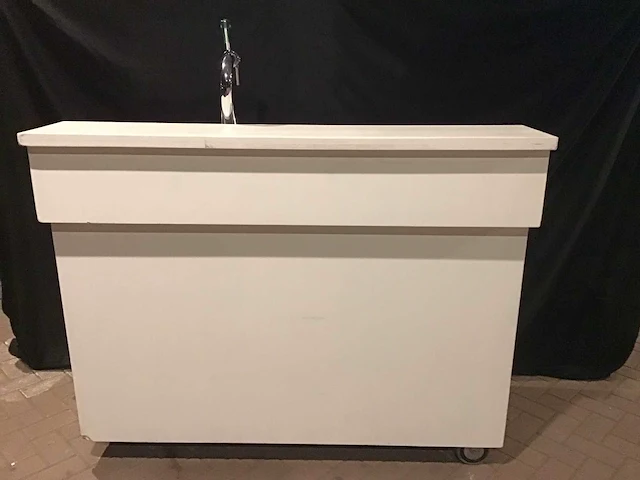 Bar - afbeelding 1 van  4