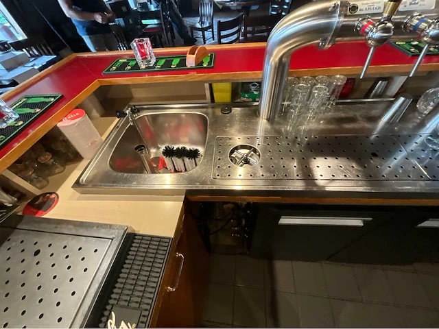 Bar - afbeelding 10 van  20