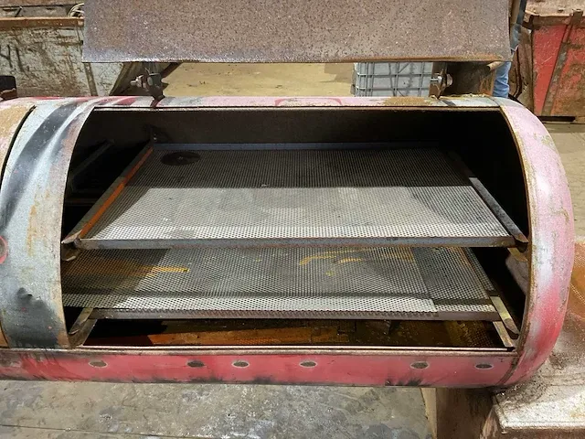 Barbecue / smoker - afbeelding 6 van  7