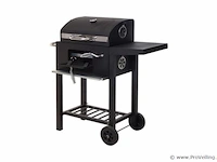 Barbecue smoker