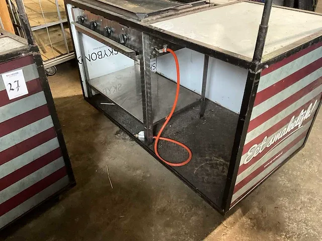 Barbecuewagen met gas bakplaat - afbeelding 4 van  7