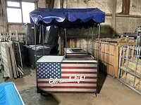 Barbecuewagen met gas bakplaat - afbeelding 1 van  7