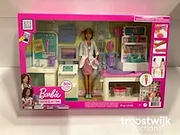 Barbie medical playset - afbeelding 1 van  2