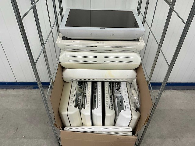 Barco - monitor - afbeelding 4 van  5