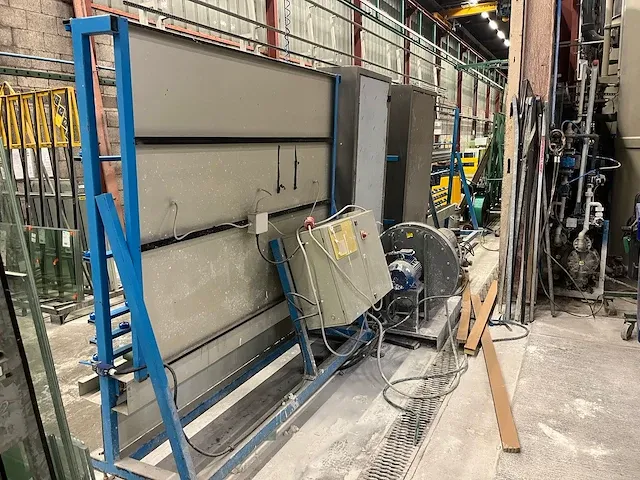 Baretta verticale glas was- en reinigingsmachine - afbeelding 2 van  16