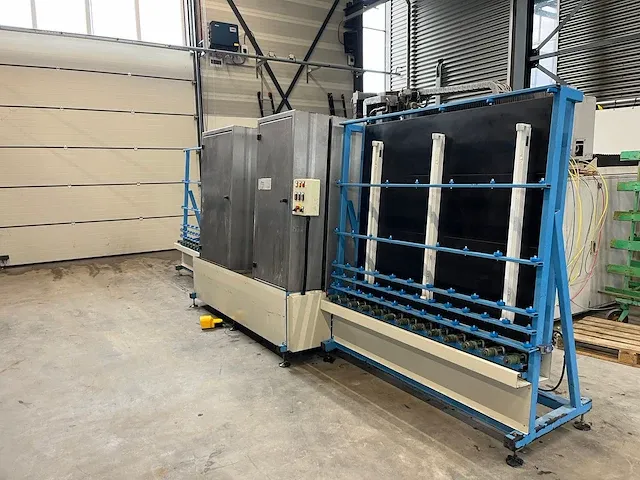 Baretta verticale glas was- en reinigingsmachine - afbeelding 1 van  16