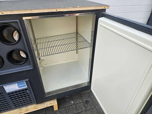 Barkoeling met flessennest - afbeelding 5 van  5