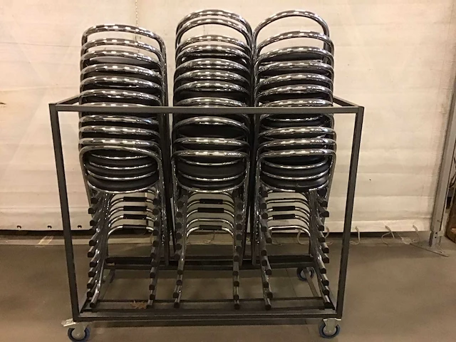 Barkruk (33x) chrome met zwarte zitting inclusief transportkar - afbeelding 3 van  3