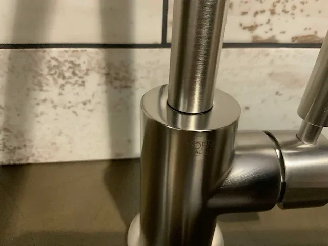 Barletti / kitchenaid / bora rechte keuken met l vormig werkeiland - afbeelding 2 van  53
