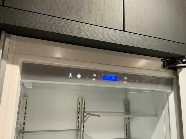 Barletti / kitchenaid / bora rechte keuken met l vormig werkeiland - afbeelding 10 van  53