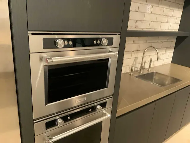 Barletti / kitchenaid / bora rechte keuken met l vormig werkeiland - afbeelding 16 van  53