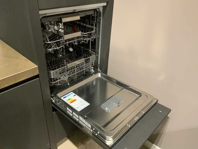 Barletti / kitchenaid / bora rechte keuken met l vormig werkeiland - afbeelding 25 van  53