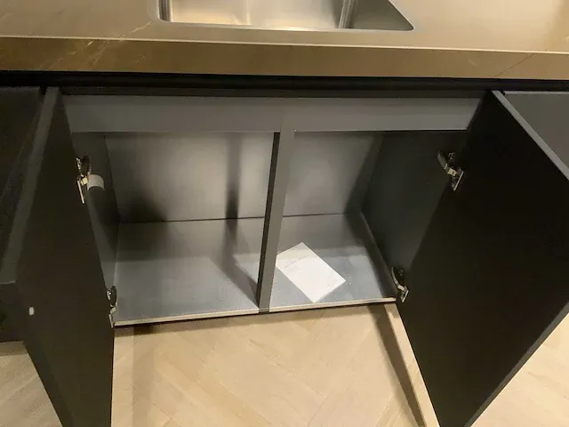 Barletti / kitchenaid / bora rechte keuken met l vormig werkeiland - afbeelding 32 van  53