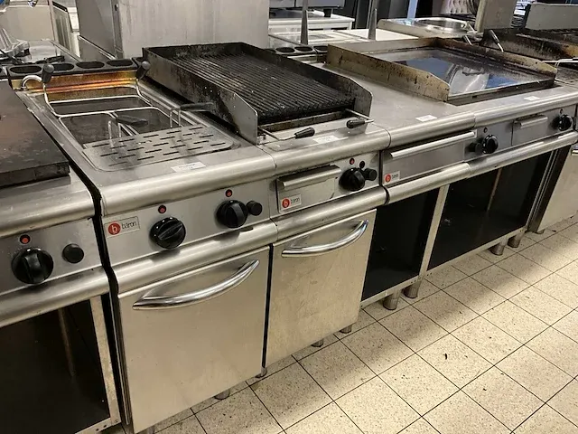 Baron 9gli/g400 lavasteen gasgrill - afbeelding 1 van  7