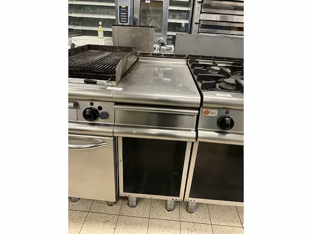 Baron 9gli/g400 lavasteen gasgrill - afbeelding 3 van  7