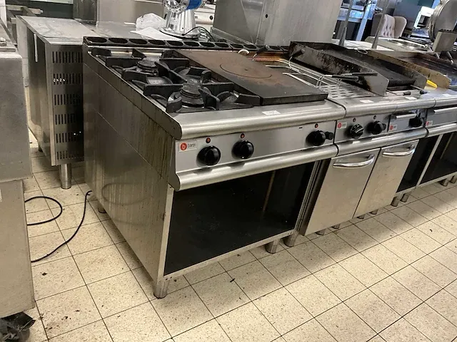 Baron n9tpmv gasfornuis en doorkookplaat - afbeelding 1 van  5