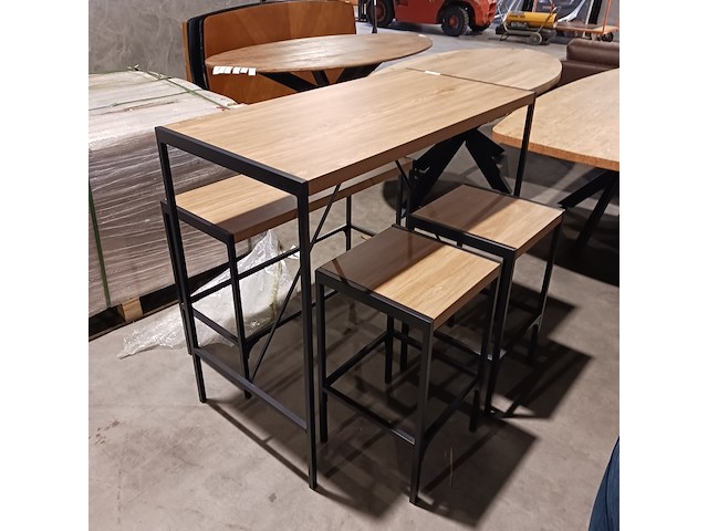 Bartafel met 2x kruk en bankje - afbeelding 1 van  6