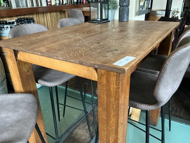 Bartafel met 4 krukken - afbeelding 5 van  5
