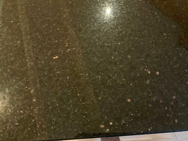 Bartafel met 4 krukken - afbeelding 5 van  10