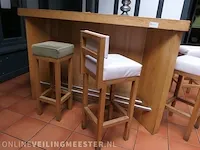 Bartafel met 4x barkruk - afbeelding 7 van  8