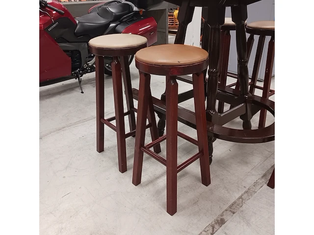 Bartafel met 6 krukken, bruin - afbeelding 9 van  9
