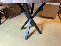 Bartafel, naturel acaciahout, zwart metalen spinpoot - afbeelding 4 van  5
