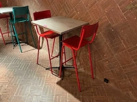 Bartafels met 20 barstoelen - afbeelding 5 van  7