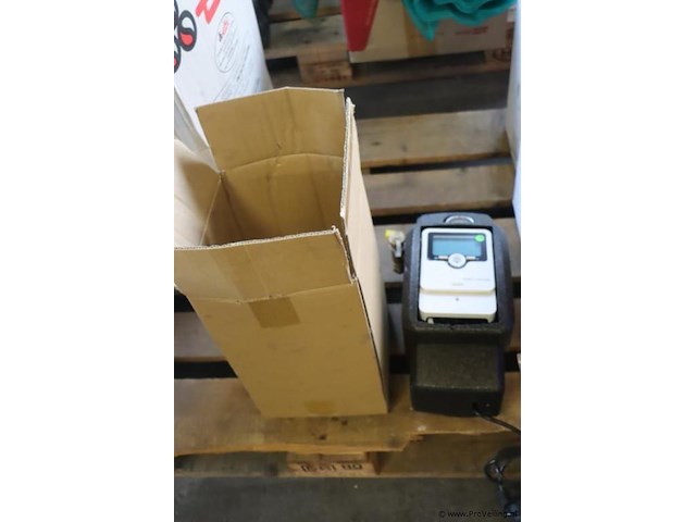 Basic controller - afbeelding 1 van  5