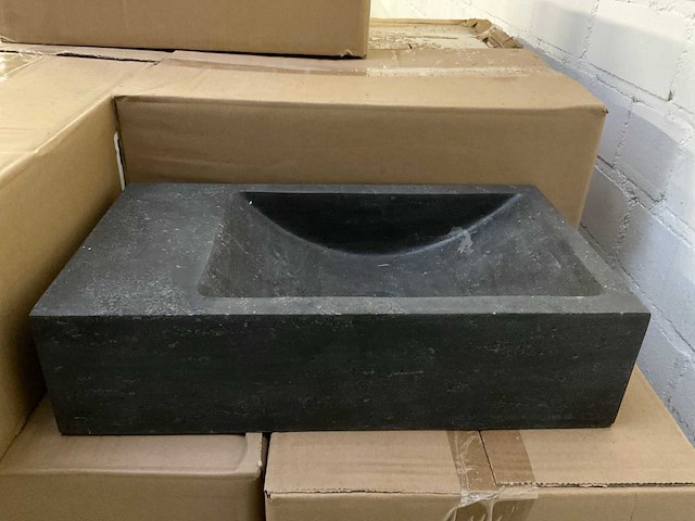 Basic hit fontein natuursteen(4x) - afbeelding 1 van  2