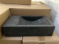 Basic hit fontein natuursteen(4x) - afbeelding 1 van  2