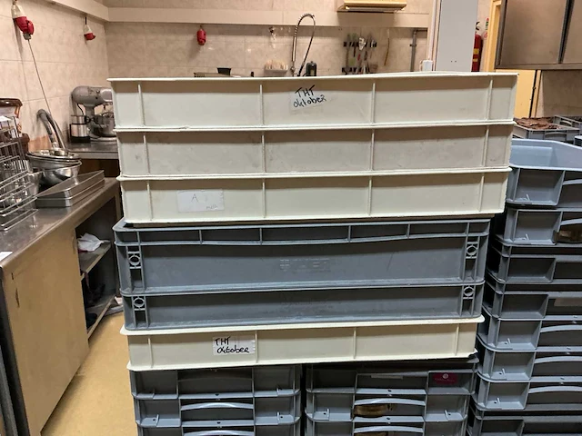 Basicline / allibert kunststof kratten - afbeelding 2 van  6