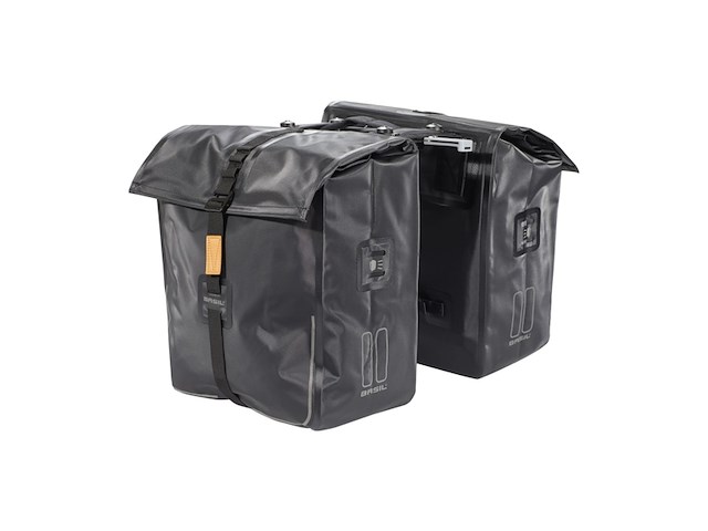 Basil dubbele fietstas urban dry mik solid black 50 liter - afbeelding 2 van  5