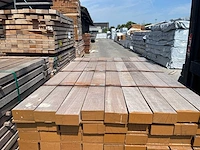 Basralocus balken fijnbezaagd 1500x100x50mm (126x) - afbeelding 1 van  3