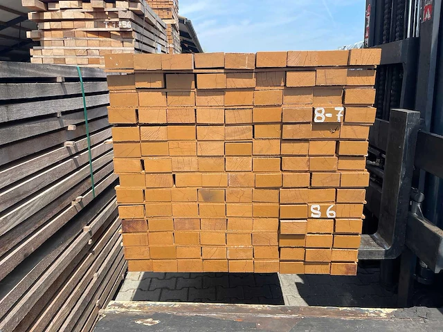Basralocus balken fijnbezaagd 1500x100x50mm (126x) - afbeelding 3 van  3