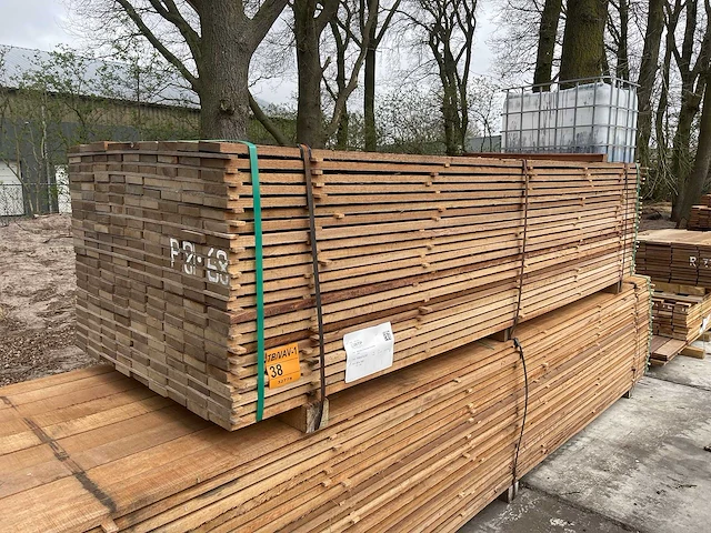 Basralocus beschoeiingsplanken 20x100mm, lengte 300cm (207x) - afbeelding 4 van  4